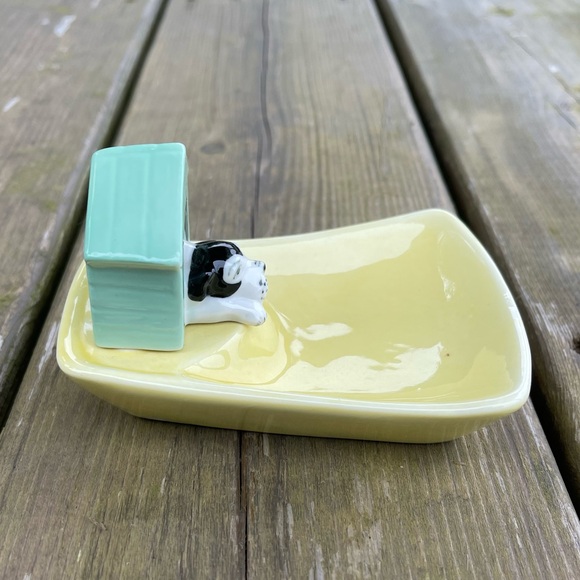 Dog in Green Doghouse Yellow Ceramic Trinket Dish - Picture 6 of 11